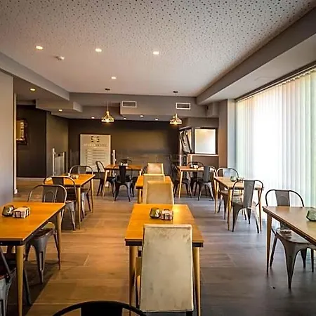 5dos5 Lejlighedshotel Oviedo