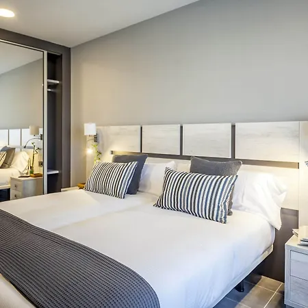 Apart-hotel 5dos5 Oviedo