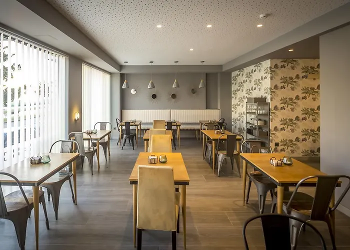 Apartahotel 5dos5 Oviedo